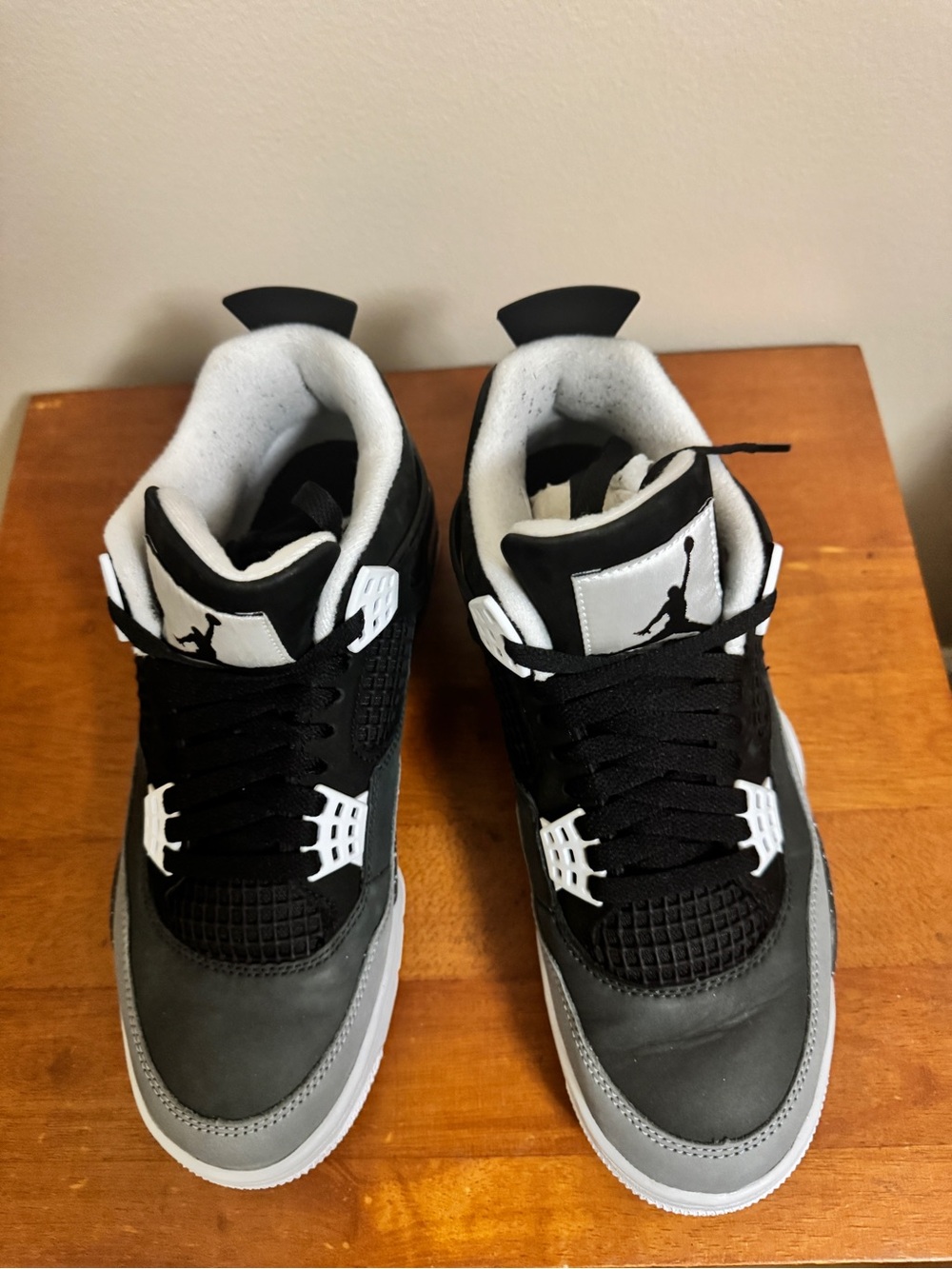 Jordan retro 4 Men's Black, White and Gray Retro Sneakers